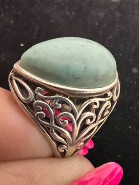 925 STERLING SILVER VINTAGE TURQUOISE RING.   VERY PRETTY